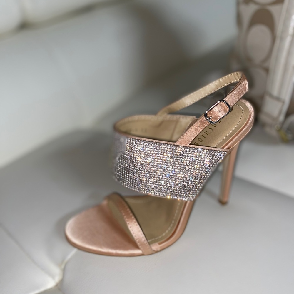 Pink / Rose fashion nova heels